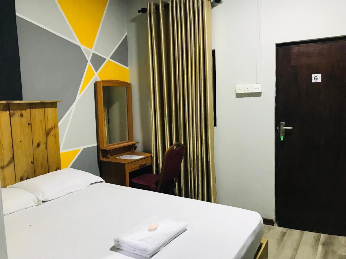 Alina Budget Hotel คาดูเวลา ภายนอก รูปภาพ